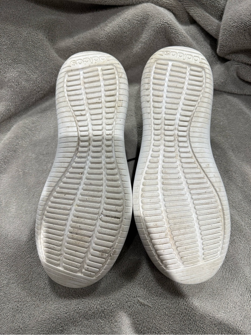 Adidas Woman’s White Low-Top Sneakers - Picture 3 of 7
